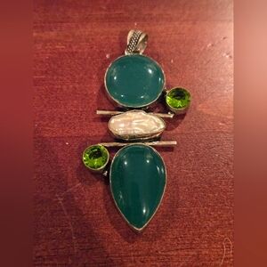 Vintage Artisan Sterling Silver Green Chalcedony Peridot Pearl Pendant